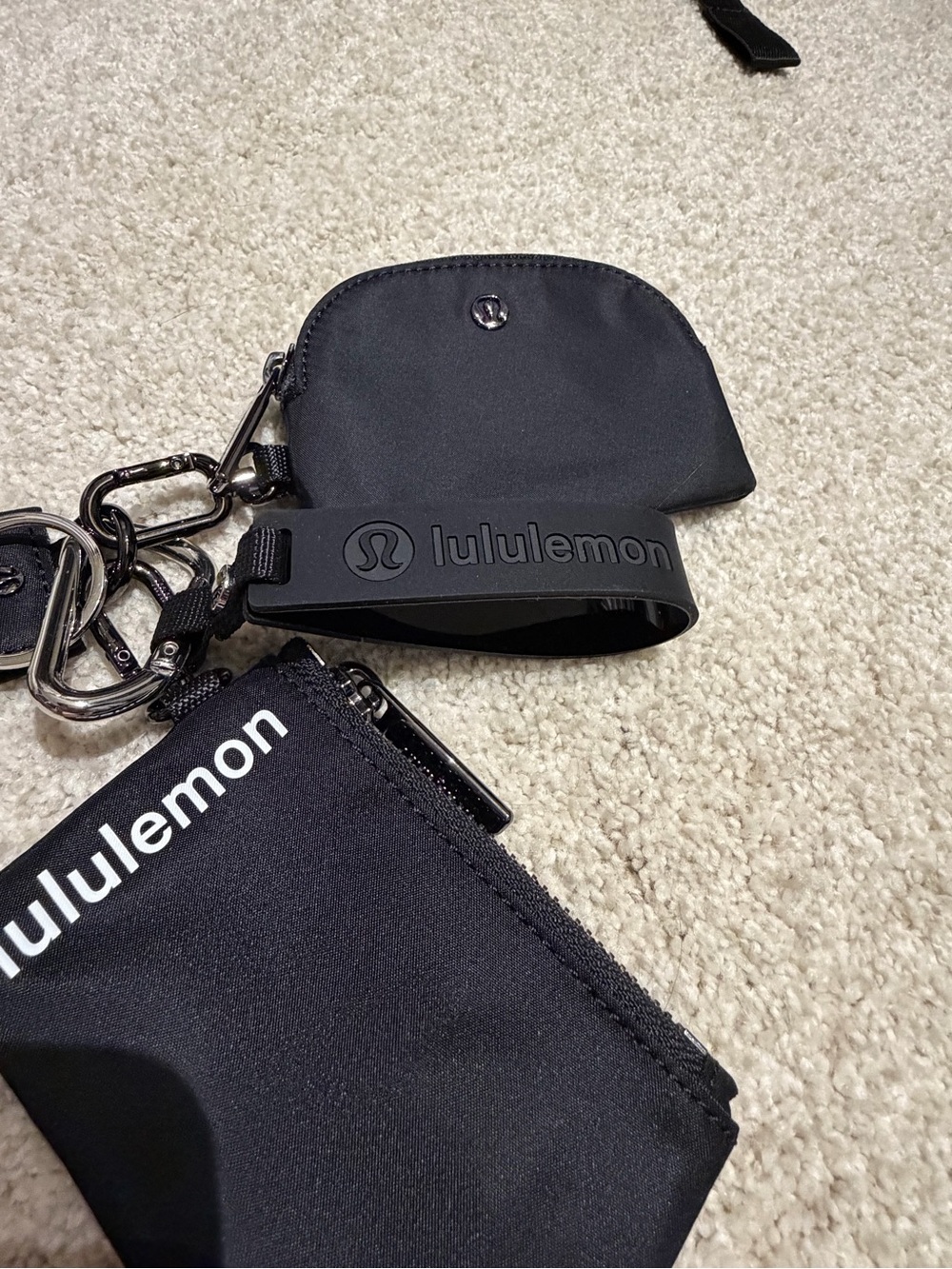 Lululemon Dual Pouch Wristlet - Picture 4 of 4